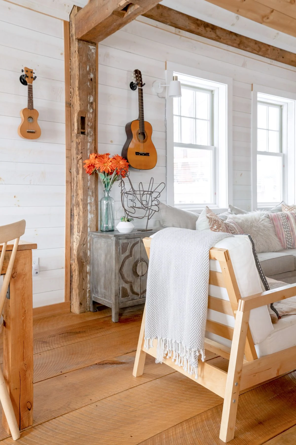 Shiplap accent wall in a farmhouse living room