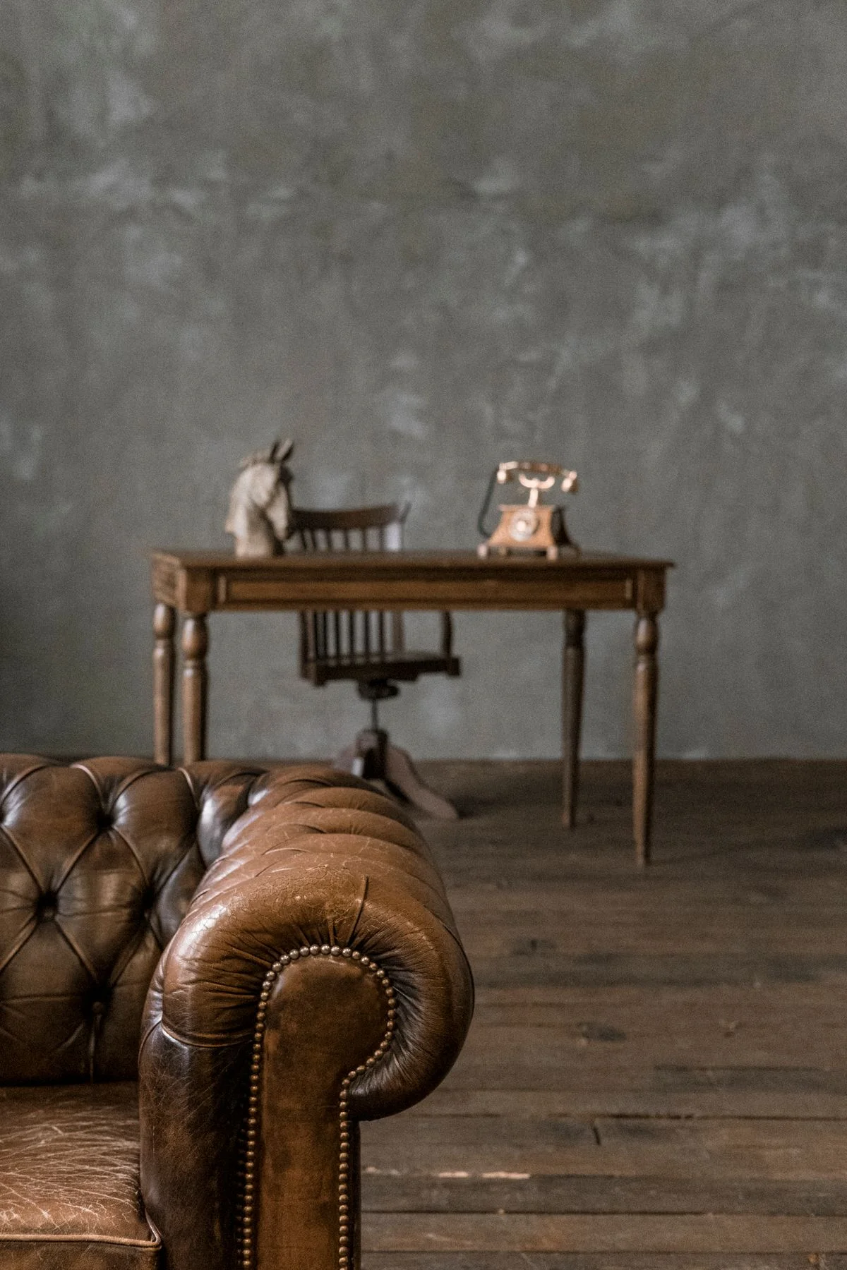 Chesterfield sofa in a traditional living room