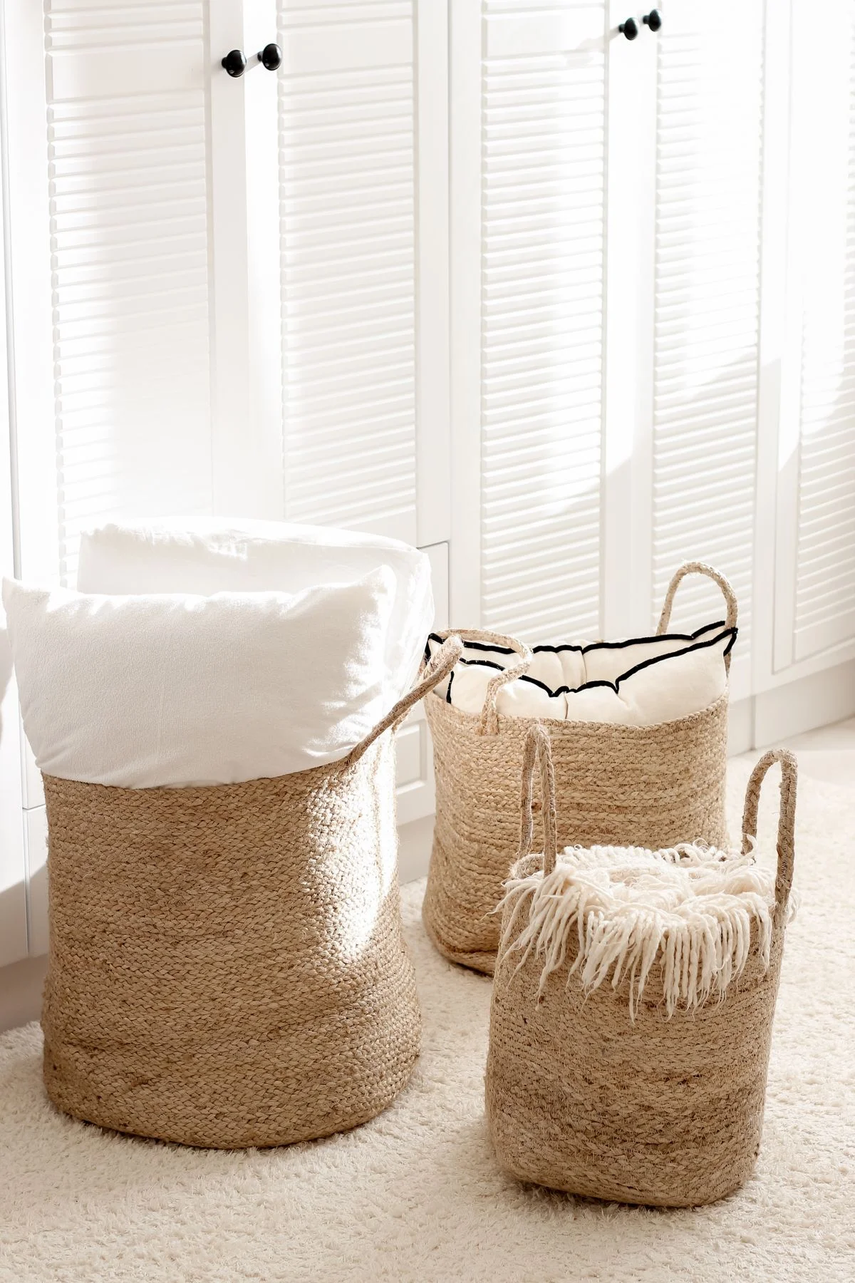 Woven Seagrass Baskets for Blankets